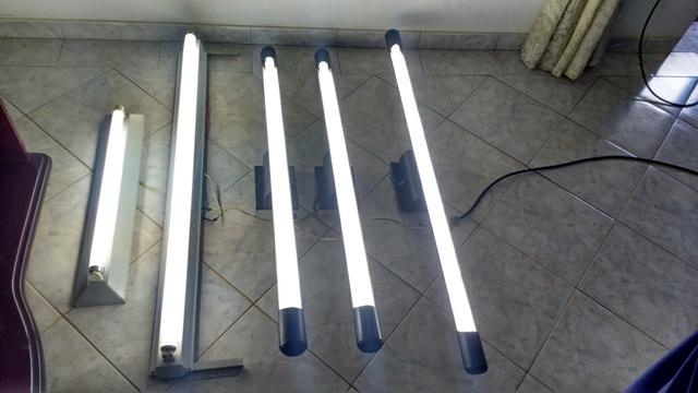 5 Lâmpadas fluorescentes tubulares completas (calha, reator