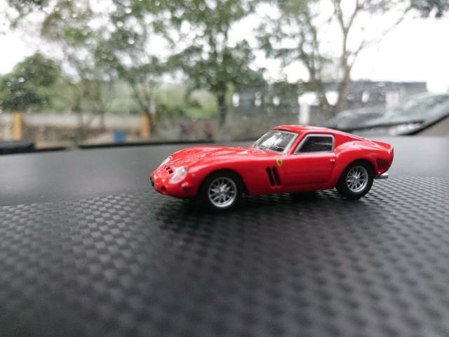 Ferrari 250 GTO 1/64