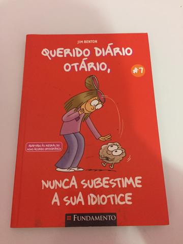 Livro " Querido Diário Otário"