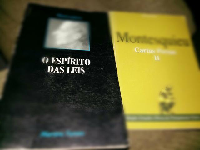 2 Livros de Montesquieu