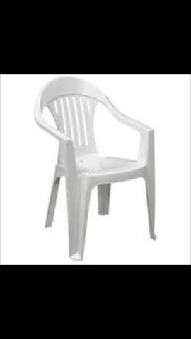Cadeira Tramontina branca usada 10 reais só