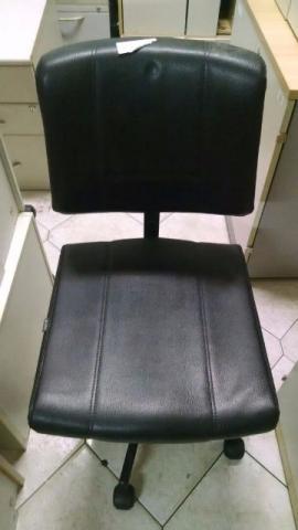 Cadeira de escritório em couro - HyperBuy