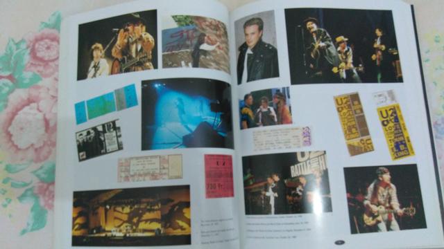 Livro do U2 Live