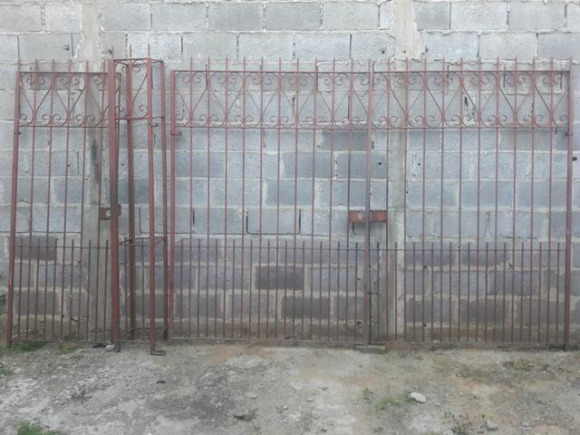 Portão de ferro maciço usado