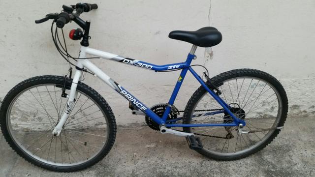 Bicicleta Seminova azul e Branca, Aro  Marchas