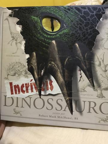 Livro Incríveis Dinossauros