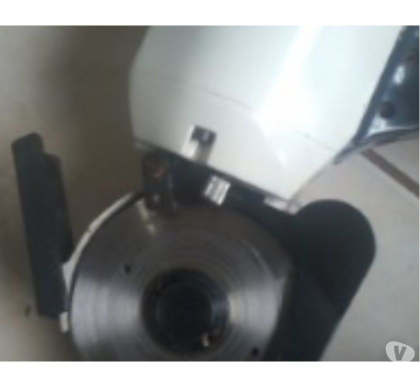 Máquina de cortar tecido usada (220v)