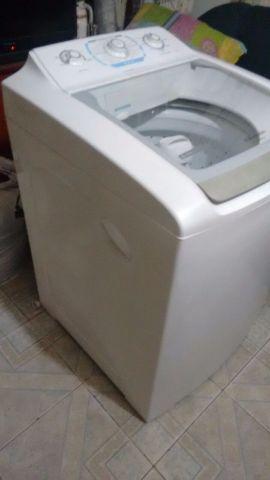 Máquina de lavar roupas 12 kilos Electrolux