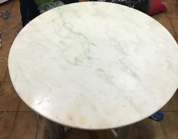 Torro mesa redonda de mármore