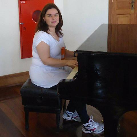 Aulas de música: piano, teclado, órgão e musicalização