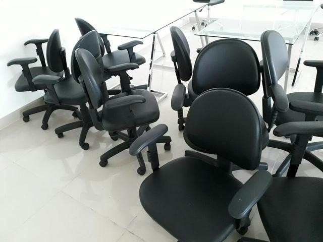 Cadeiras para escritório usadas e boas apenas 12