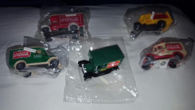 Carrinhos miniaturas da Coca cola