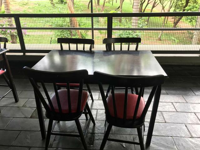 Mesas e Cadeiras para restaurante