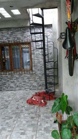 Fabricação e instalação de escadas em ferro