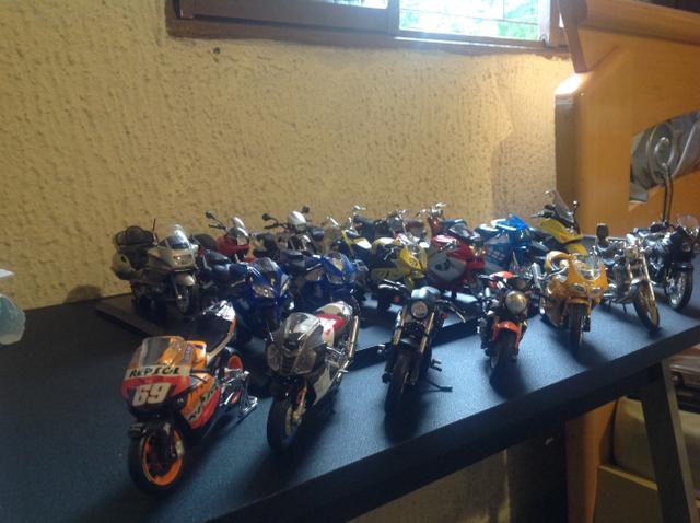 Linda coleção de motos (19 motos)
