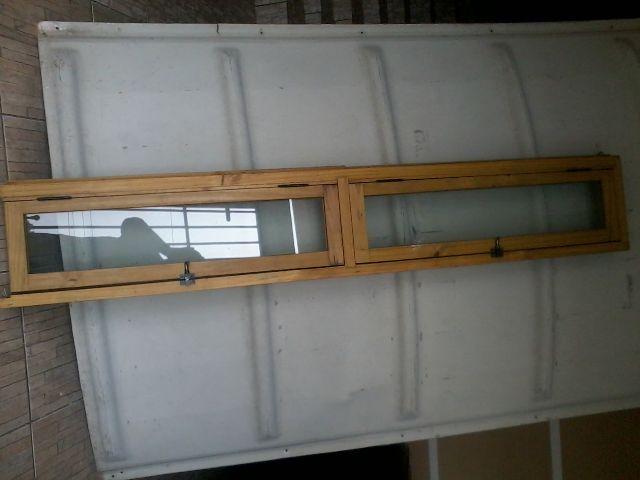 Vitro de Madeira janela P-9