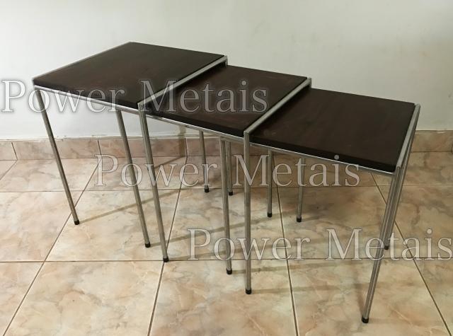 Conjunto de mesas em aço inox e madeira