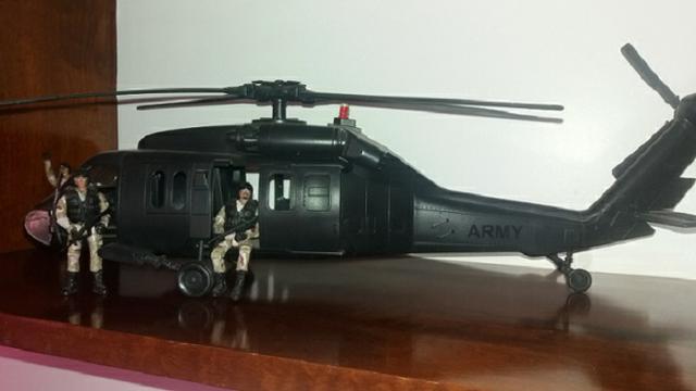 Helicóptero BlackHawk UH-60