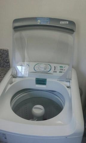 Máquina de lavar roupas Eletrolux