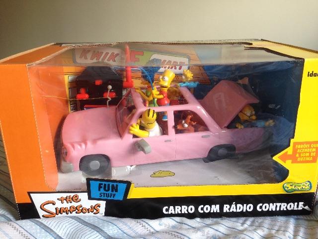 Carro dos Simpsons com RC- Acende Faróis e Buzina
