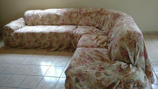 Lindo sofá em L