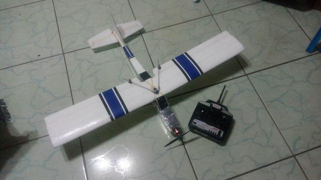 Aeromodelo eletrico completo
