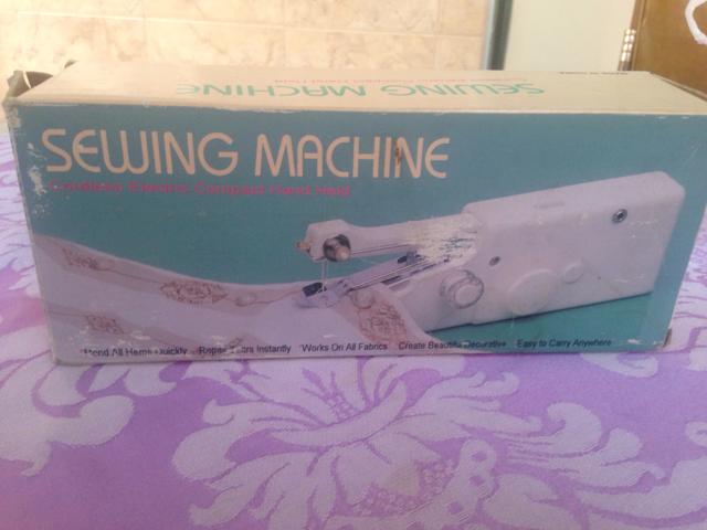 Maquina de costurar a mão