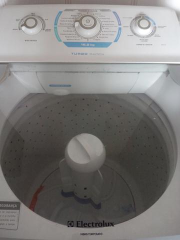 Máquina de lavar de 15,2kg Electrolux