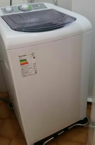 Máquina de lavar praticamente nova
