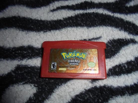 Pokémon Fire Red Original Game Boy Advance