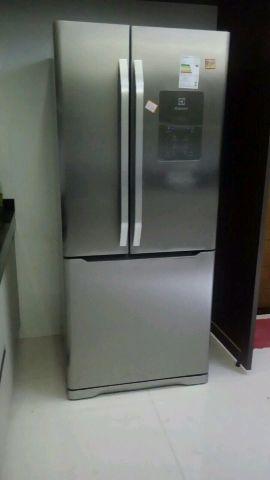 Geladeira / Refrigerador Electrolux French Door DM