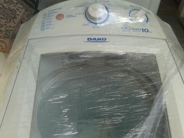 Maquina de lavar DAKO 10kg 220v bem conservada *leia o