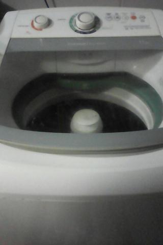 Máquina de lavar roupas cônsul