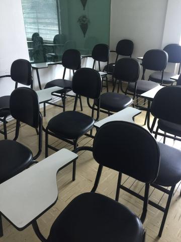 Cadeiras para sala de aula com braço