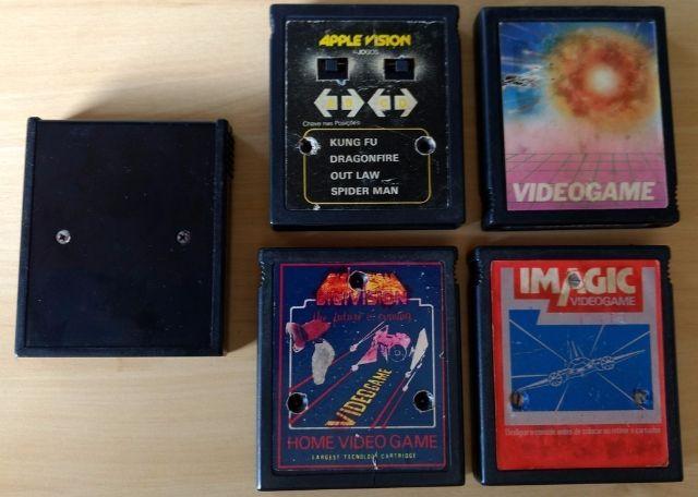 Atari  - Lote C/ 8 Jogos Clássicos em 5 Cartuchos -