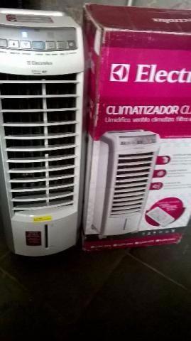 Climatizador e Umidificador de Ar Electrolux - CL07R