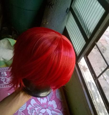Peruca vermelho sangue (wig) importada
