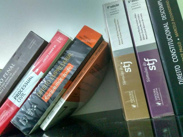 Livros de Direito para estudo (Faculdade e Concursos)