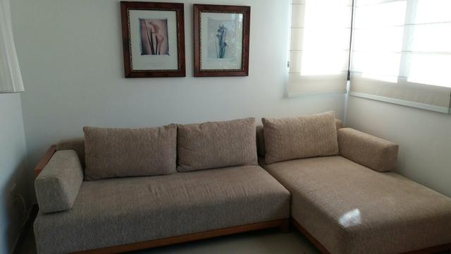 Conjunto sofá, poltrona e mesa de centro