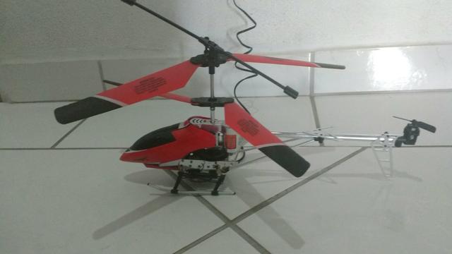 Helicóptero Fenix estrela
