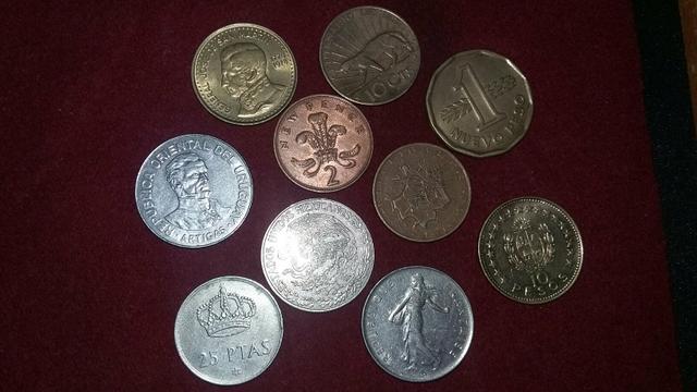 10 lindas moedas estrangeiras !
