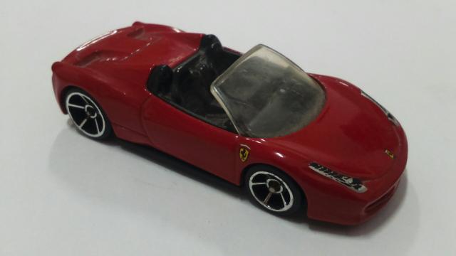 Miniatura Ferrari 458 spider