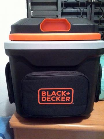 Mini geladeira portátil Black&Decker
