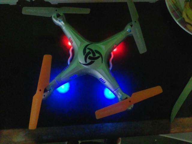 Drone syma