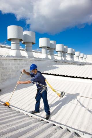 Manutenção em telhados de empresas ou p.fisica