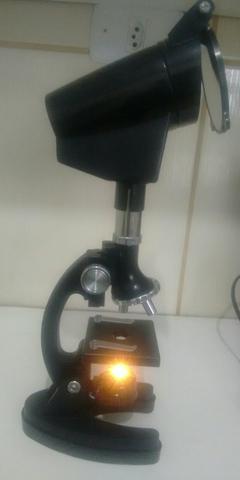 Microscópio óptico