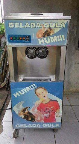 Máquina de sorvete italianinha