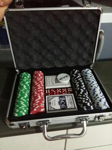 Poker + Roleta de Cassino
