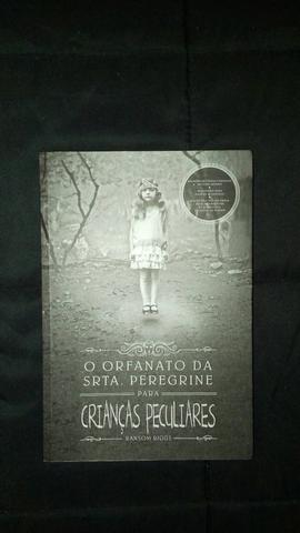 Livro Orfanato da Srta. Peregrine para Crianças Peculiares