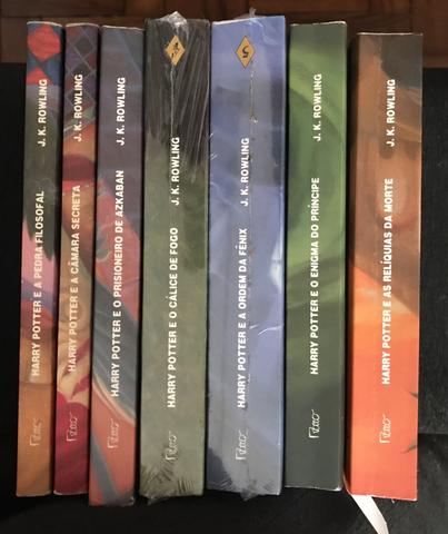 Coleção de livros Harry Potter + baralho